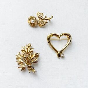 Vintage Bundle of Three Gold Tone Brooches